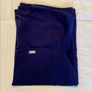 Figs Mens Scrub Top Leon Two Pocket in Navy